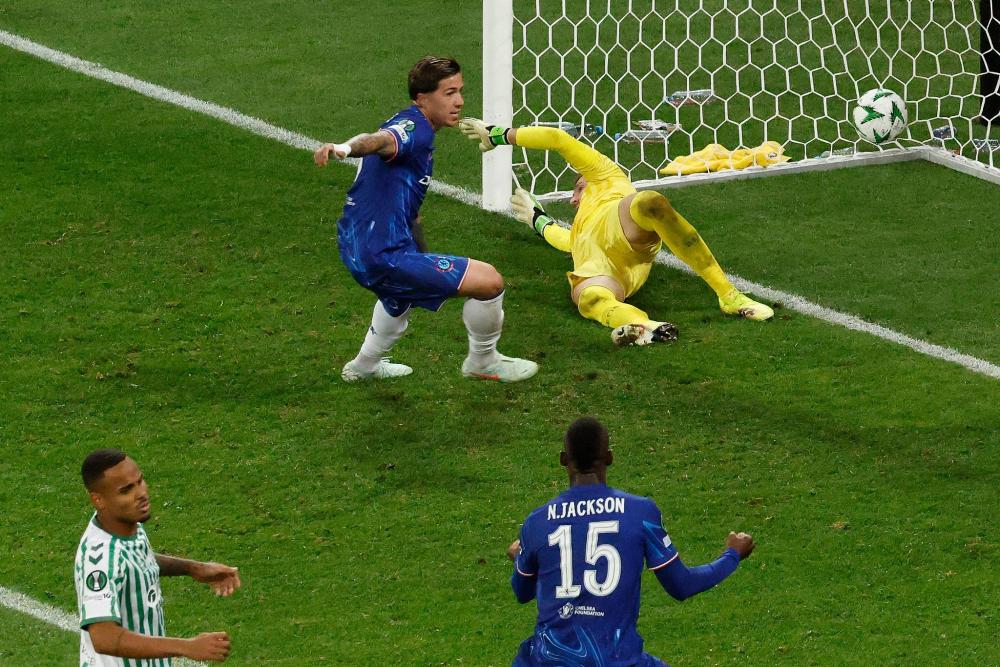 奥运骑手、世界前十云集！国际二星级马术赛在蓉开赛